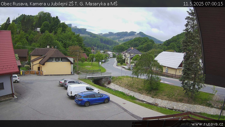 Obec Rusava - Kamera u Jubilejní ZŠ T. G. Masaryka a MŠ - 11.5.2025 v 07:00 Obec Rusava - Kamera u Jubilejní ZŠ T. G. Masaryka a MŠ - 11.5.2025 v 07:00