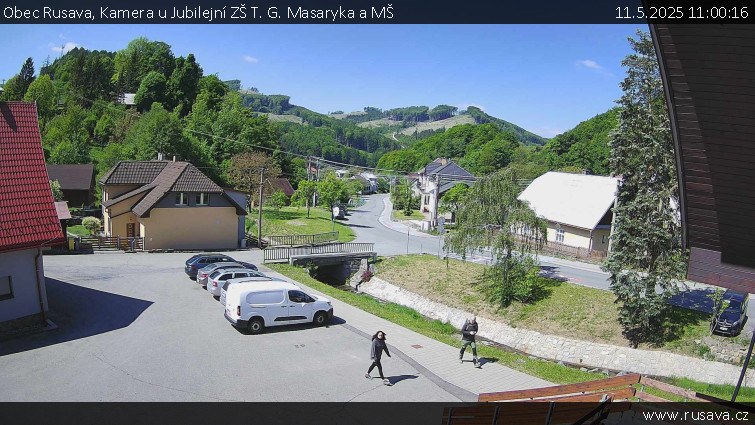 Obec Rusava - Kamera u Jubilejní ZŠ T. G. Masaryka a MŠ - 11.5.2025 v 11:00 Obec Rusava - Kamera u Jubilejní ZŠ T. G. Masaryka a MŠ - 11.5.2025 v 11:00