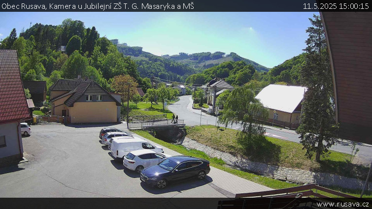 Obec Rusava - Kamera u Jubilejní ZŠ T. G. Masaryka a MŠ - 11.5.2025 v 15:00 Obec Rusava - Kamera u Jubilejní ZŠ T. G. Masaryka a MŠ - 11.5.2025 v 15:00