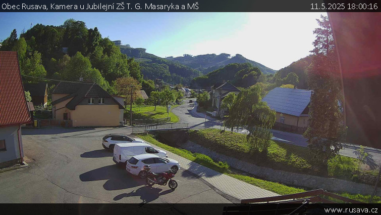 Obec Rusava - Kamera u Jubilejní ZŠ T. G. Masaryka a MŠ - 11.5.2025 v 18:00 Obec Rusava - Kamera u Jubilejní ZŠ T. G. Masaryka a MŠ - 11.5.2025 v 18:00