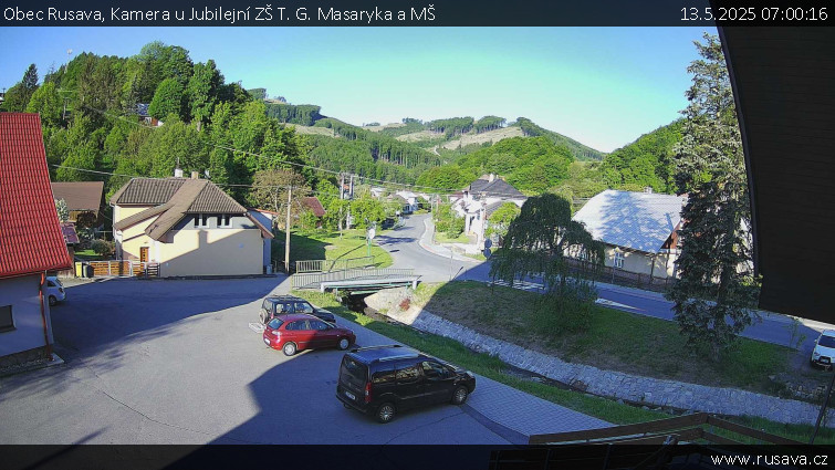 Obec Rusava - Kamera u Jubilejní ZŠ T. G. Masaryka a MŠ - 13.5.2025 v 07:00 Obec Rusava - Kamera u Jubilejní ZŠ T. G. Masaryka a MŠ - 13.5.2025 v 07:00