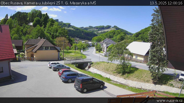 Obec Rusava - Kamera u Jubilejní ZŠ T. G. Masaryka a MŠ - 13.5.2025 v 12:00 Obec Rusava - Kamera u Jubilejní ZŠ T. G. Masaryka a MŠ - 13.5.2025 v 12:00