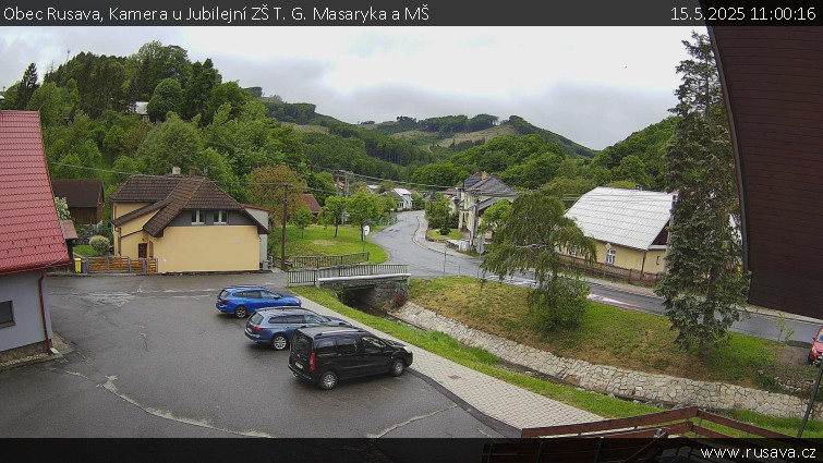 Obec Rusava - Kamera u Jubilejní ZŠ T. G. Masaryka a MŠ - 15.5.2025 v 11:00 Obec Rusava - Kamera u Jubilejní ZŠ T. G. Masaryka a MŠ - 15.5.2025 v 11:00