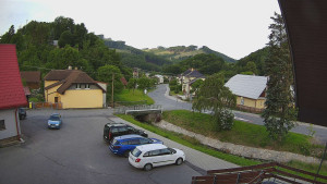 Obec Rusava - Kamera u Jubilejní ZŠ T. G. Masaryka a MŠ - 16.6.2025 v 06:00
