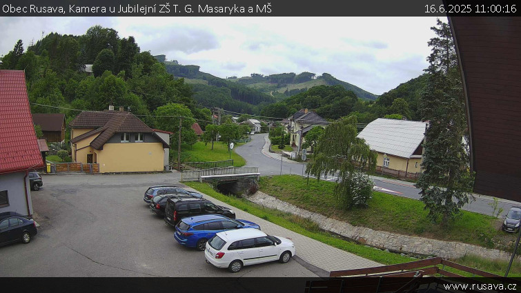 Obec Rusava - Kamera u Jubilejní ZŠ T. G. Masaryka a MŠ - 16.6.2025 v 11:00 Obec Rusava - Kamera u Jubilejní ZŠ T. G. Masaryka a MŠ - 16.6.2025 v 11:00
