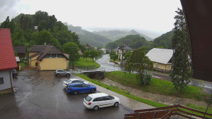Obec Rusava - Kamera u Jubilejní ZŠ T. G. Masaryka a MŠ - 16.6.2025 v 17:00