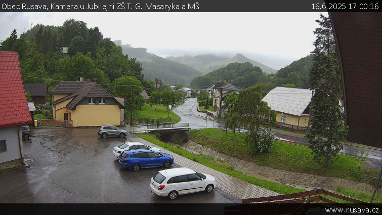 Obec Rusava - Kamera u Jubilejní ZŠ T. G. Masaryka a MŠ - 16.6.2025 v 17:00 Obec Rusava - Kamera u Jubilejní ZŠ T. G. Masaryka a MŠ - 16.6.2025 v 17:00