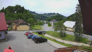 Obec Rusava - Kamera u Jubilejní ZŠ T. G. Masaryka a MŠ - 23.6.2025 v 11:00