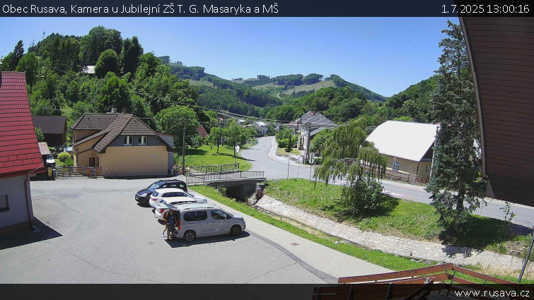 Obec Rusava - Kamera u Jubilejní ZŠ T. G. Masaryka a MŠ - 1.7.2025 v 13:00 Obec Rusava - Kamera u Jubilejní ZŠ T. G. Masaryka a MŠ - 1.7.2025 v 13:00