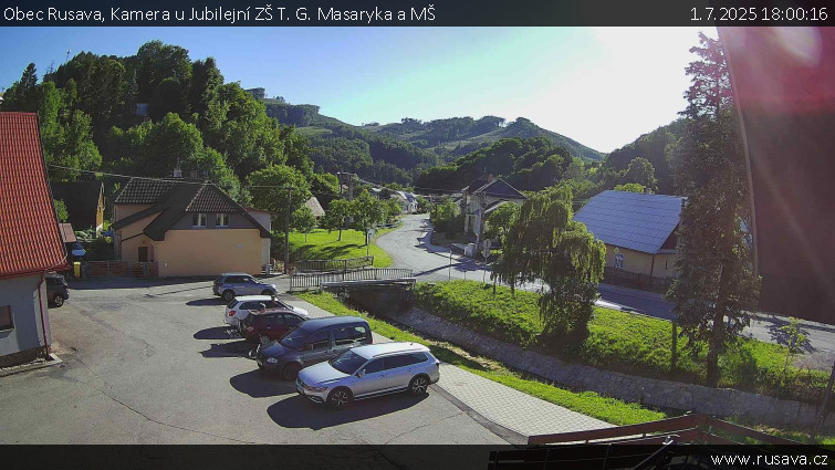 Obec Rusava - Kamera u Jubilejní ZŠ T. G. Masaryka a MŠ - 1.7.2025 v 18:00 Obec Rusava - Kamera u Jubilejní ZŠ T. G. Masaryka a MŠ - 1.7.2025 v 18:00