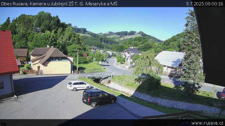 Obec Rusava - Kamera u Jubilejní ZŠ T. G. Masaryka a MŠ - 3.7.2025 v 08:00