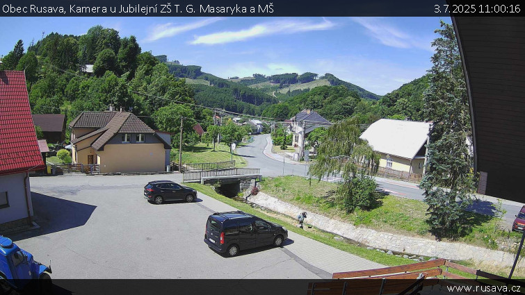 Obec Rusava - Kamera u Jubilejní ZŠ T. G. Masaryka a MŠ - 3.7.2025 v 11:00