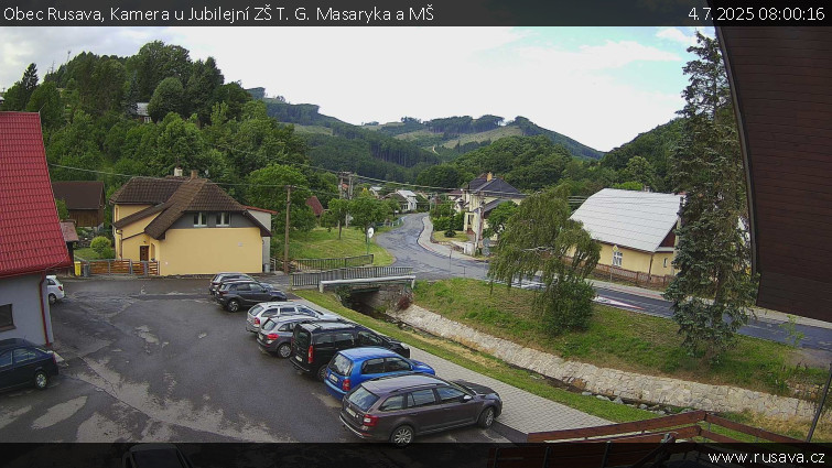 Obec Rusava - Kamera u Jubilejní ZŠ T. G. Masaryka a MŠ - 4.7.2025 v 08:00 Obec Rusava - Kamera u Jubilejní ZŠ T. G. Masaryka a MŠ - 4.7.2025 v 08:00