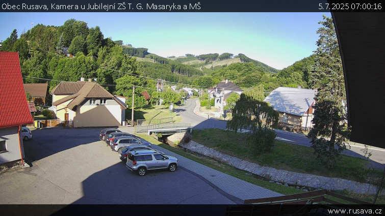 Obec Rusava - Kamera u Jubilejní ZŠ T. G. Masaryka a MŠ - 5.7.2025 v 07:00 Obec Rusava - Kamera u Jubilejní ZŠ T. G. Masaryka a MŠ - 5.7.2025 v 07:00