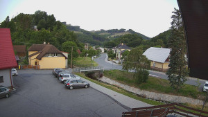 Obec Rusava - Kamera u Jubilejní ZŠ T. G. Masaryka a MŠ - 6.7.2025 v 05:00