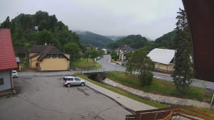 Obec Rusava - Kamera u Jubilejní ZŠ T. G. Masaryka a MŠ - 7.7.2025 v 05:00
