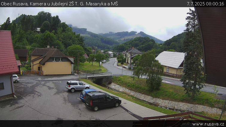 Obec Rusava - Kamera u Jubilejní ZŠ T. G. Masaryka a MŠ - 7.7.2025 v 08:00 Obec Rusava - Kamera u Jubilejní ZŠ T. G. Masaryka a MŠ - 7.7.2025 v 08:00