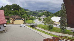 Obec Rusava - Kamera u Jubilejní ZŠ T. G. Masaryka a MŠ - 12.7.2025 v 16:00