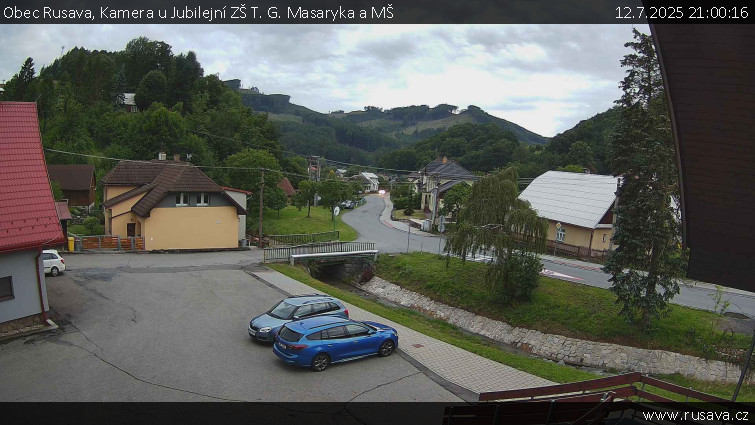 Obec Rusava - Kamera u Jubilejní ZŠ T. G. Masaryka a MŠ - 12.7.2025 v 21:00 Obec Rusava - Kamera u Jubilejní ZŠ T. G. Masaryka a MŠ - 12.7.2025 v 21:00