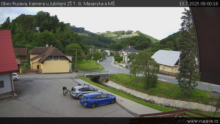 Obec Rusava - Kamera u Jubilejní ZŠ T. G. Masaryka a MŠ - 13.7.2025 v 09:00 Obec Rusava - Kamera u Jubilejní ZŠ T. G. Masaryka a MŠ - 13.7.2025 v 09:00