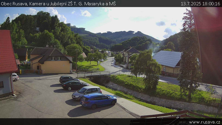 Obec Rusava - Kamera u Jubilejní ZŠ T. G. Masaryka a MŠ - 13.7.2025 v 18:00 Obec Rusava - Kamera u Jubilejní ZŠ T. G. Masaryka a MŠ - 13.7.2025 v 18:00