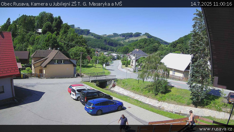 Obec Rusava - Kamera u Jubilejní ZŠ T. G. Masaryka a MŠ - 14.7.2025 v 11:00 Obec Rusava - Kamera u Jubilejní ZŠ T. G. Masaryka a MŠ - 14.7.2025 v 11:00
