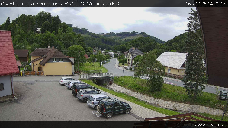 Obec Rusava - Kamera u Jubilejní ZŠ T. G. Masaryka a MŠ - 16.7.2025 v 14:00 Obec Rusava - Kamera u Jubilejní ZŠ T. G. Masaryka a MŠ - 16.7.2025 v 14:00