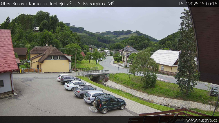 Obec Rusava - Kamera u Jubilejní ZŠ T. G. Masaryka a MŠ - 16.7.2025 v 15:00 Obec Rusava - Kamera u Jubilejní ZŠ T. G. Masaryka a MŠ - 16.7.2025 v 15:00