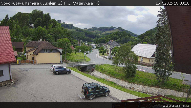 Obec Rusava - Kamera u Jubilejní ZŠ T. G. Masaryka a MŠ - 16.7.2025 v 18:00 Obec Rusava - Kamera u Jubilejní ZŠ T. G. Masaryka a MŠ - 16.7.2025 v 18:00