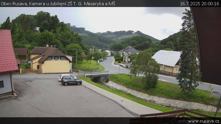 Obec Rusava - Kamera u Jubilejní ZŠ T. G. Masaryka a MŠ - 16.7.2025 v 20:00 Obec Rusava - Kamera u Jubilejní ZŠ T. G. Masaryka a MŠ - 16.7.2025 v 20:00