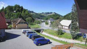 Obec Rusava - Kamera u Jubilejní ZŠ T. G. Masaryka a MŠ - 20.8.2025 v 11:00
