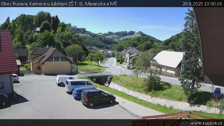 Obec Rusava - Kamera u Jubilejní ZŠ T. G. Masaryka a MŠ - 20.8.2025 v 13:00