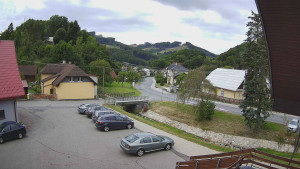 Obec Rusava - Kamera u Jubilejní ZŠ T. G. Masaryka a MŠ - 27.8.2025 v 14:00