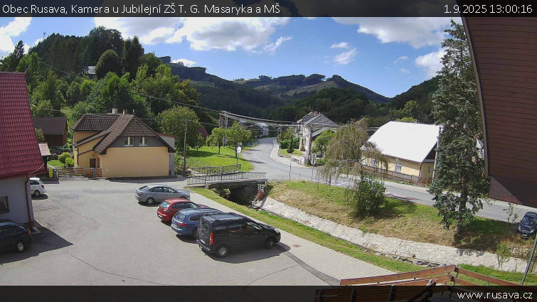 Obec Rusava - Kamera u Jubilejní ZŠ T. G. Masaryka a MŠ - 1.9.2025 v 13:00 Obec Rusava - Kamera u Jubilejní ZŠ T. G. Masaryka a MŠ - 1.9.2025 v 13:00