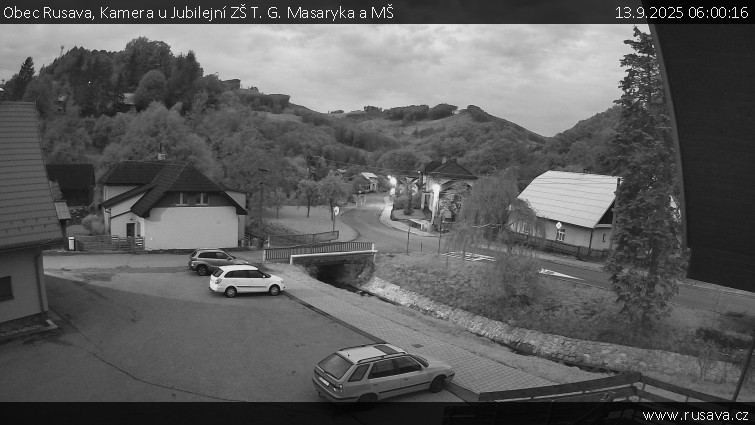 Obec Rusava - Kamera u Jubilejní ZŠ T. G. Masaryka a MŠ - 13.9.2025 v 06:00 Obec Rusava - Kamera u Jubilejní ZŠ T. G. Masaryka a MŠ - 13.9.2025 v 06:00