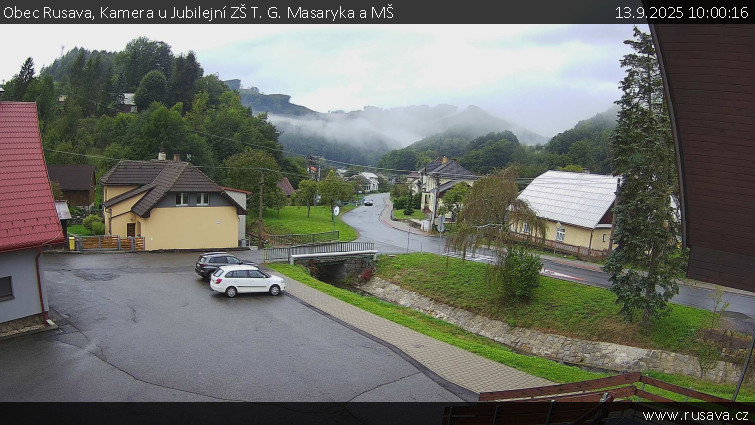 Obec Rusava - Kamera u Jubilejní ZŠ T. G. Masaryka a MŠ - 13.9.2025 v 10:00