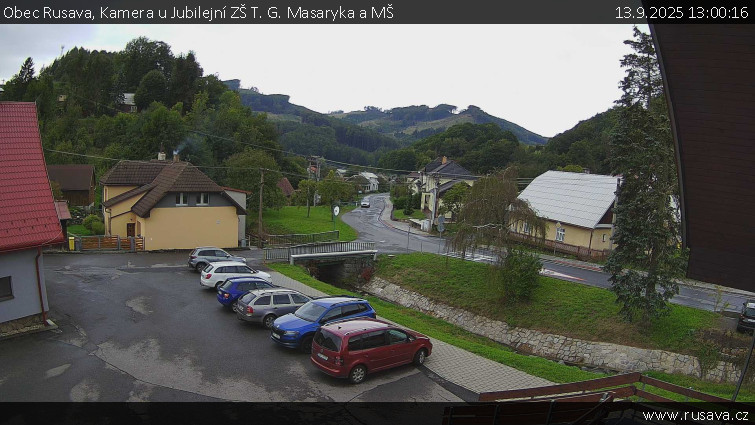 Obec Rusava - Kamera u Jubilejní ZŠ T. G. Masaryka a MŠ - 13.9.2025 v 13:00 Obec Rusava - Kamera u Jubilejní ZŠ T. G. Masaryka a MŠ - 13.9.2025 v 13:00