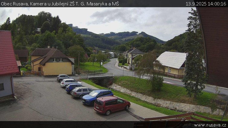 Obec Rusava - Kamera u Jubilejní ZŠ T. G. Masaryka a MŠ - 13.9.2025 v 14:00