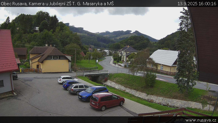 Obec Rusava - Kamera u Jubilejní ZŠ T. G. Masaryka a MŠ - 13.9.2025 v 16:00