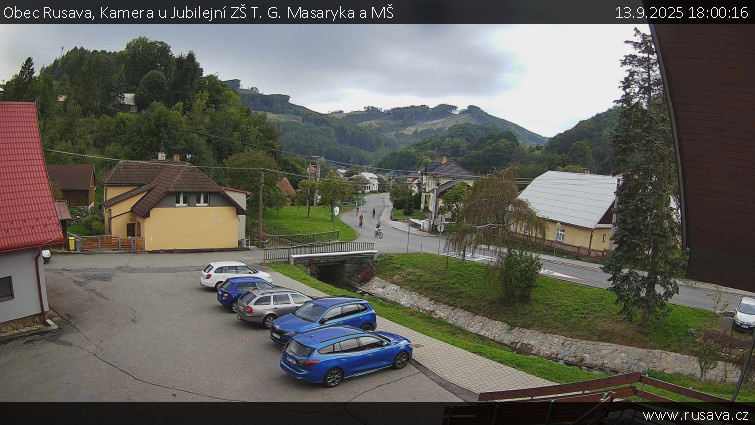 Obec Rusava - Kamera u Jubilejní ZŠ T. G. Masaryka a MŠ - 13.9.2025 v 18:00