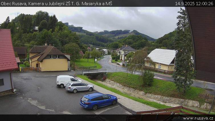 Obec Rusava - Kamera u Jubilejní ZŠ T. G. Masaryka a MŠ - 14.9.2025 v 12:00