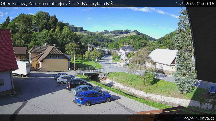 Obec Rusava - Kamera u Jubilejní ZŠ T. G. Masaryka a MŠ - 15.9.2025 v 09:00 Obec Rusava - Kamera u Jubilejní ZŠ T. G. Masaryka a MŠ - 15.9.2025 v 09:00