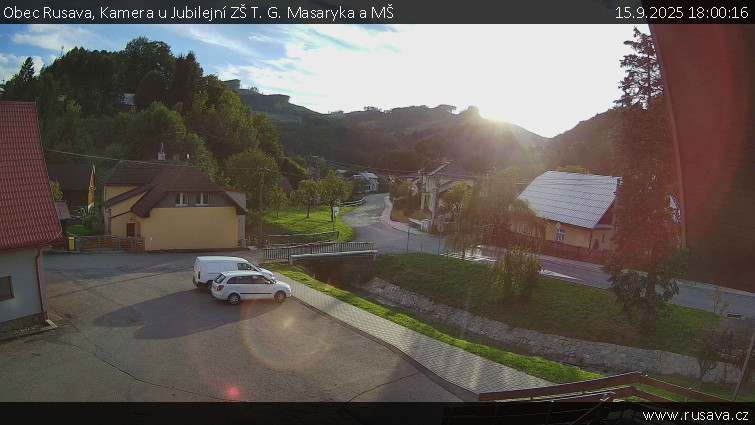Obec Rusava - Kamera u Jubilejní ZŠ T. G. Masaryka a MŠ - 15.9.2025 v 18:00 Obec Rusava - Kamera u Jubilejní ZŠ T. G. Masaryka a MŠ - 15.9.2025 v 18:00