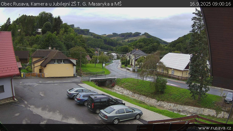 Obec Rusava - Kamera u Jubilejní ZŠ T. G. Masaryka a MŠ - 16.9.2025 v 09:00