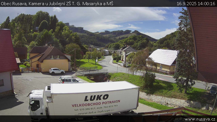 Obec Rusava - Kamera u Jubilejní ZŠ T. G. Masaryka a MŠ - 16.9.2025 v 14:00