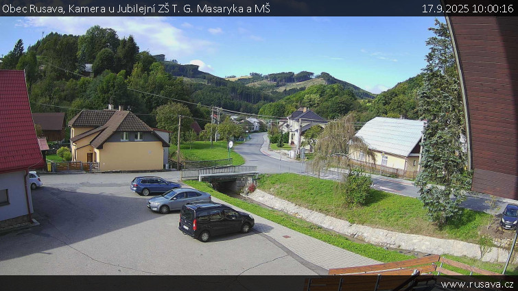 Obec Rusava - Kamera u Jubilejní ZŠ T. G. Masaryka a MŠ - 17.9.2025 v 10:00
