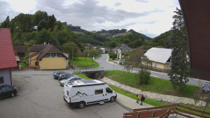 Obec Rusava - Kamera u Jubilejní ZŠ T. G. Masaryka a MŠ - 17.9.2025 v 13:00