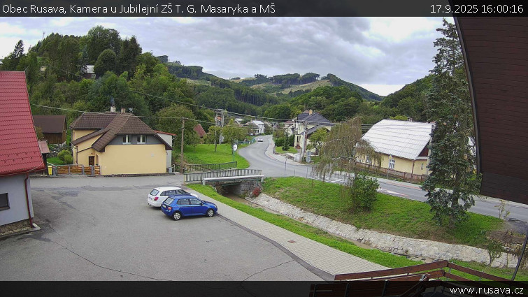 Obec Rusava - Kamera u Jubilejní ZŠ T. G. Masaryka a MŠ - 17.9.2025 v 16:00