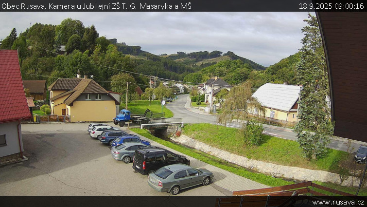 Obec Rusava - Kamera u Jubilejní ZŠ T. G. Masaryka a MŠ - 18.9.2025 v 09:00