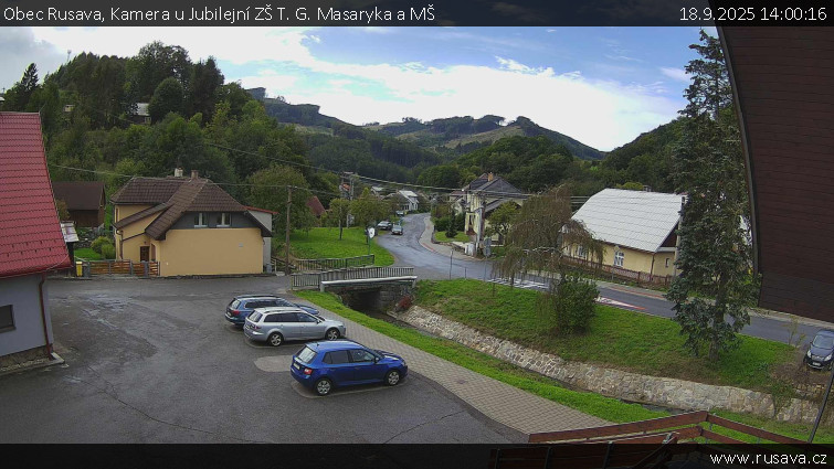 Obec Rusava - Kamera u Jubilejní ZŠ T. G. Masaryka a MŠ - 18.9.2025 v 14:00